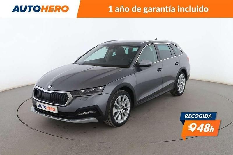 Gris Usado 2023 Skoda Octavia Scout 4x4 Familiar | 29.809 € - Imagen 1/3