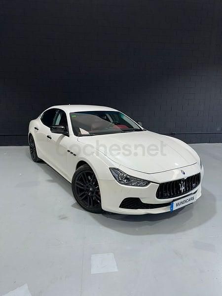 Usado Maserati Ghibli 410 CV (301 kW) 2014 Blanco Berlina