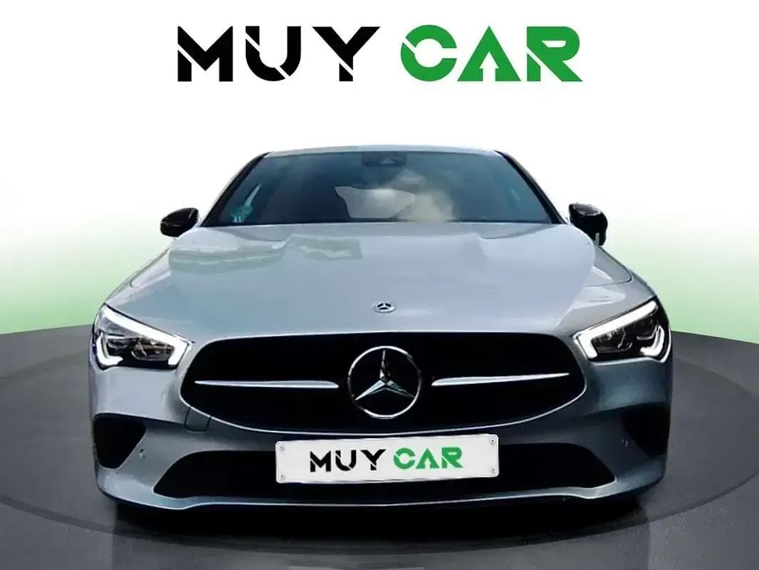 Usado Mercedes CLA180 136 CV (100 kW) 2023 Gris Coupe