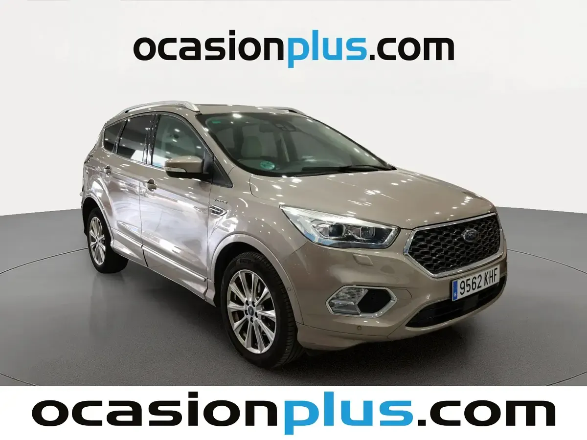 Usado Ford Kuga Vignale 150 CV (110 kW) 2018 Beige SUV