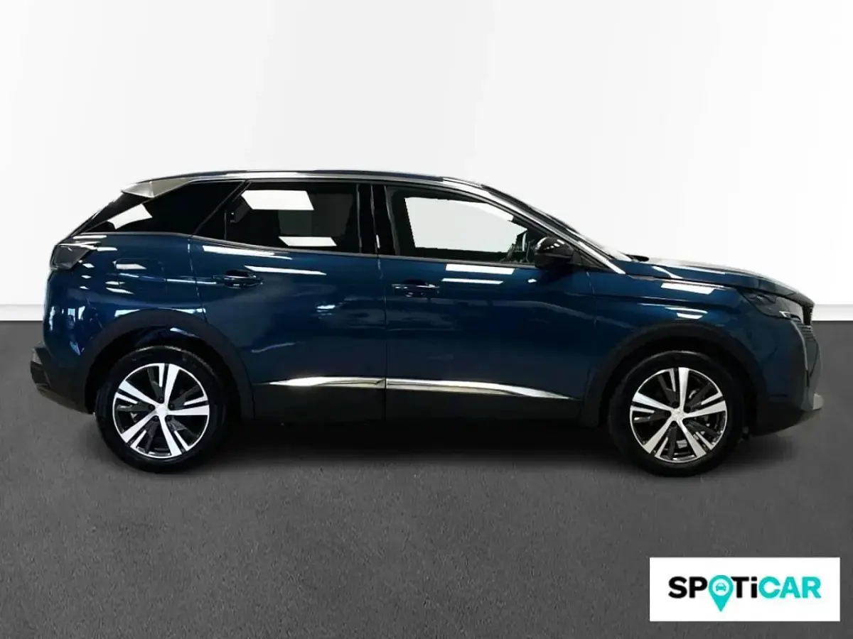 Usado Peugeot 3008 Allure 130 CV (95 kW) 2024 Azul SUV