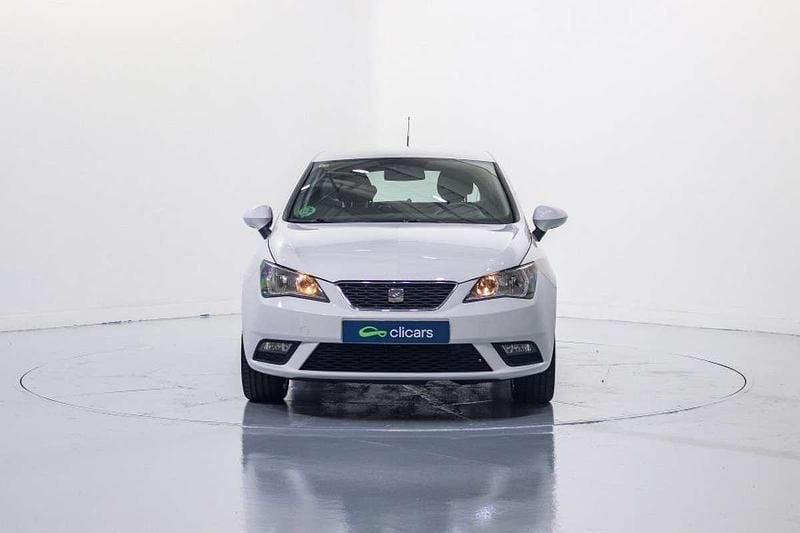 Usado Seat Ibiza Style 86 CV (63 kW) 2013 Blanco Utilitario