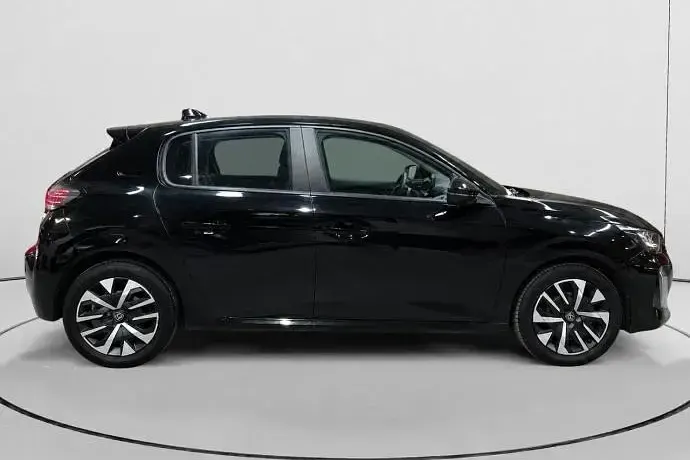 Usado Peugeot 208 Active 100 CV (73 kW) 2024 Utilitario