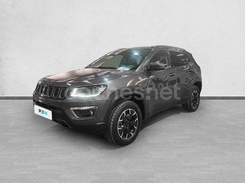 Gris / plata Usado 2020 Jeep Compass Trailhawk SUV | 23.900 € (Caro) - Imagen 1/4