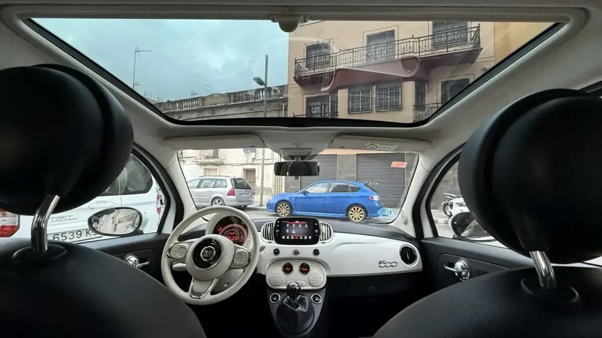 Usado Fiat 500C Dolcevita 71 CV (52 kW) 2021 Blanco Descapotable