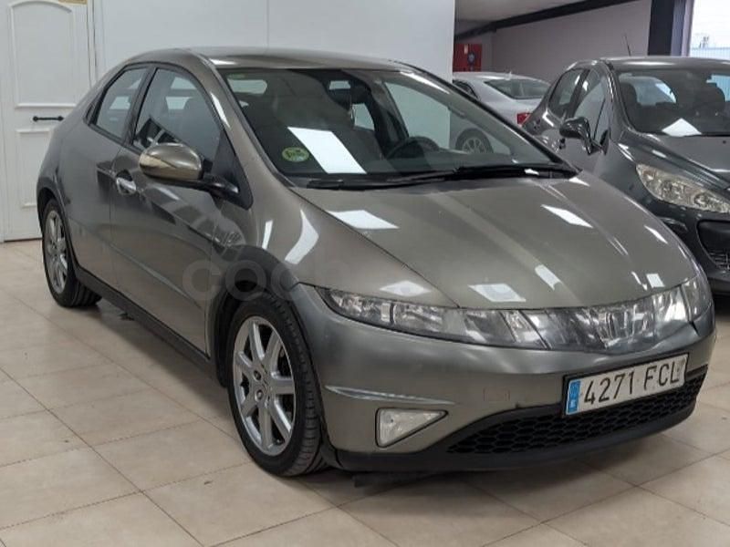 Usado Honda Civic Sport 140 CV (102 kW) 2007 Beige Berlina