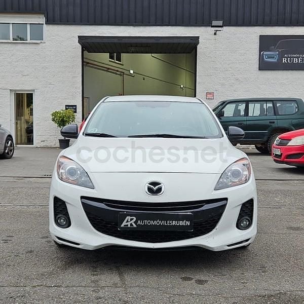 Używany Mazda 3 115 KM (84 kW) 2013 Biały Sedan/Limuzyna