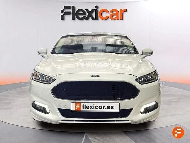 Usado Ford Mondeo Trend 125 CV (91 kW) 2016 Blanco Berlina