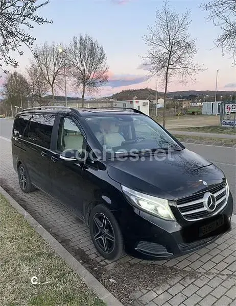 Usado Mercedes V250 Avantgarde 190 CV (139 kW) 2015 Negro Monovolumen