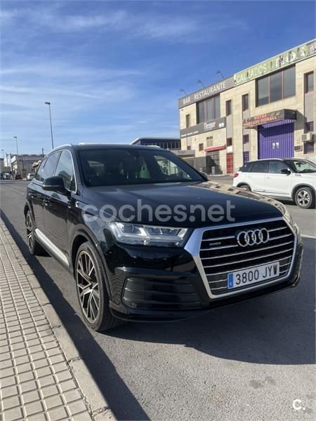 Negro Usado 2017 Audi Q7 Sport SUV | 38.000 € (Caro) - Imagen 1/3