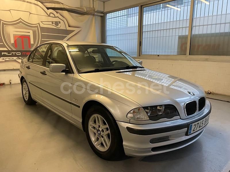 Usado BMW 320 150 CV (110 kW) 2001 Gris / plata Berlina