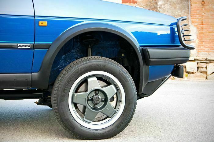 Usado VW Golf Country 98 CV (72 kW) 1991 Azul Utilitario