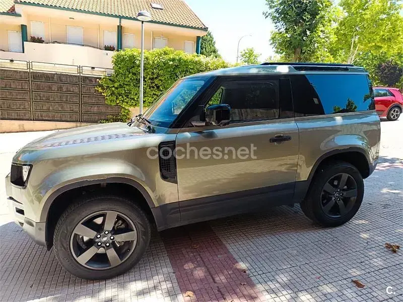 Usado Land Rover Defender S 200 CV (147 kW) 2021 Verde SUV