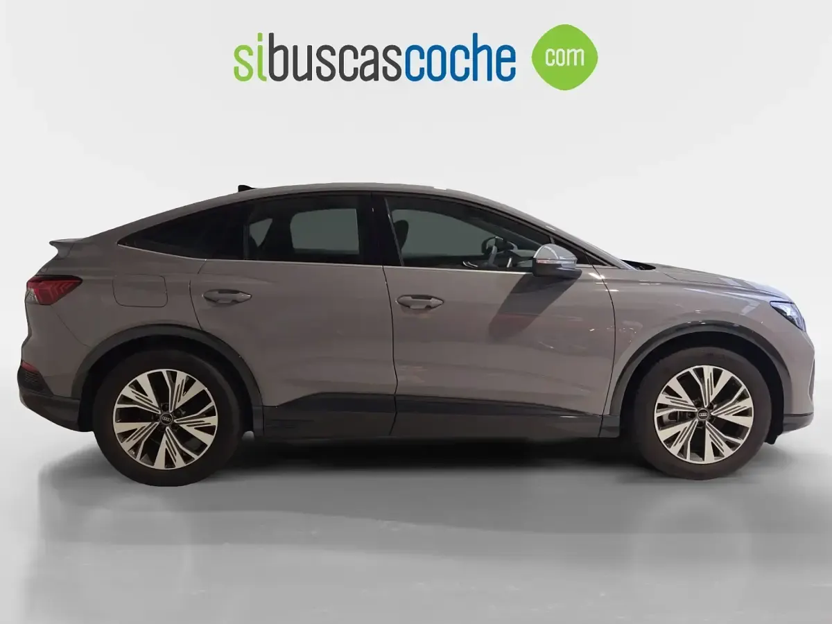 Usado Audi Q4 Sportback e-tron Advanced Plus 150 kW (204 CV) 2026 Gris/plata SUV