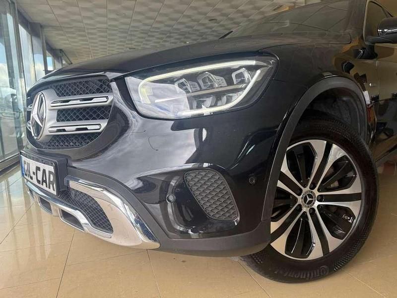 Usado Mercedes GLC300e 320 CV (235 kW) 2021 Negro SUV