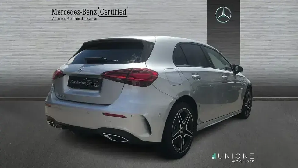 Usado Mercedes A250 218 CV (160 kW) 2025 Gris Berlina