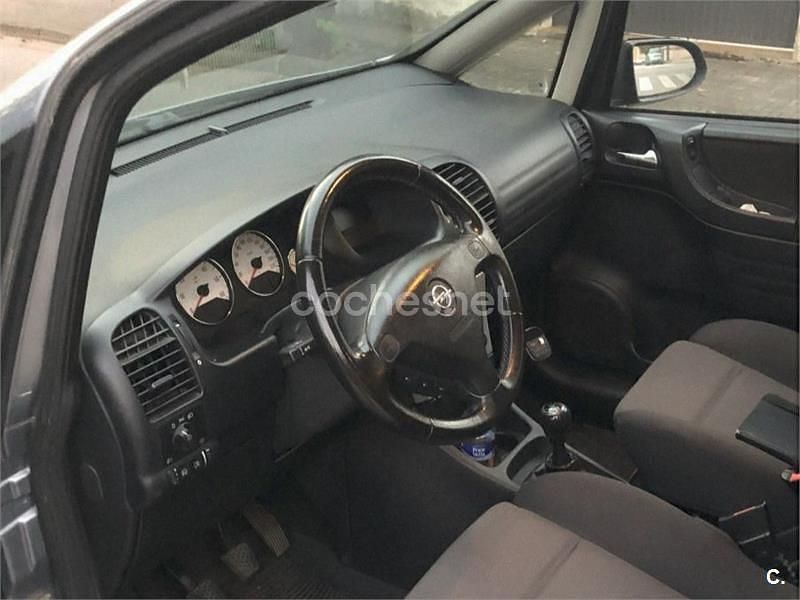Usado Opel Zafira Elegance 100 CV (73 kW) 2003 Azul Monovolumen
