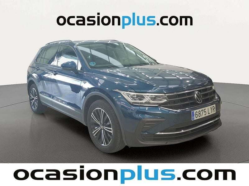 Usado VW Tiguan Life 150 CV (110 kW) 2022 Azul SUV