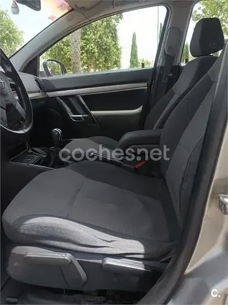 Usado Opel Vectra Comfort 100 CV (73 kW) 2004 Amarillo Berlina