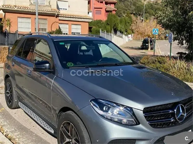 Usado Mercedes ML250 AMG Edition 1 204 CV (150 kW) 2012 Gris / plata SUV