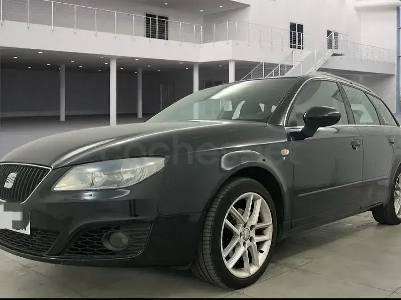Usado Seat Exeo Sport 143 CV (105 kW) 2010 Negro Familiar