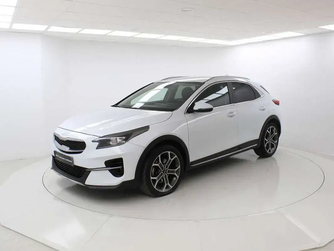Usado Kia XCeed 120 CV (88 kW) 2022 Blanco SUV