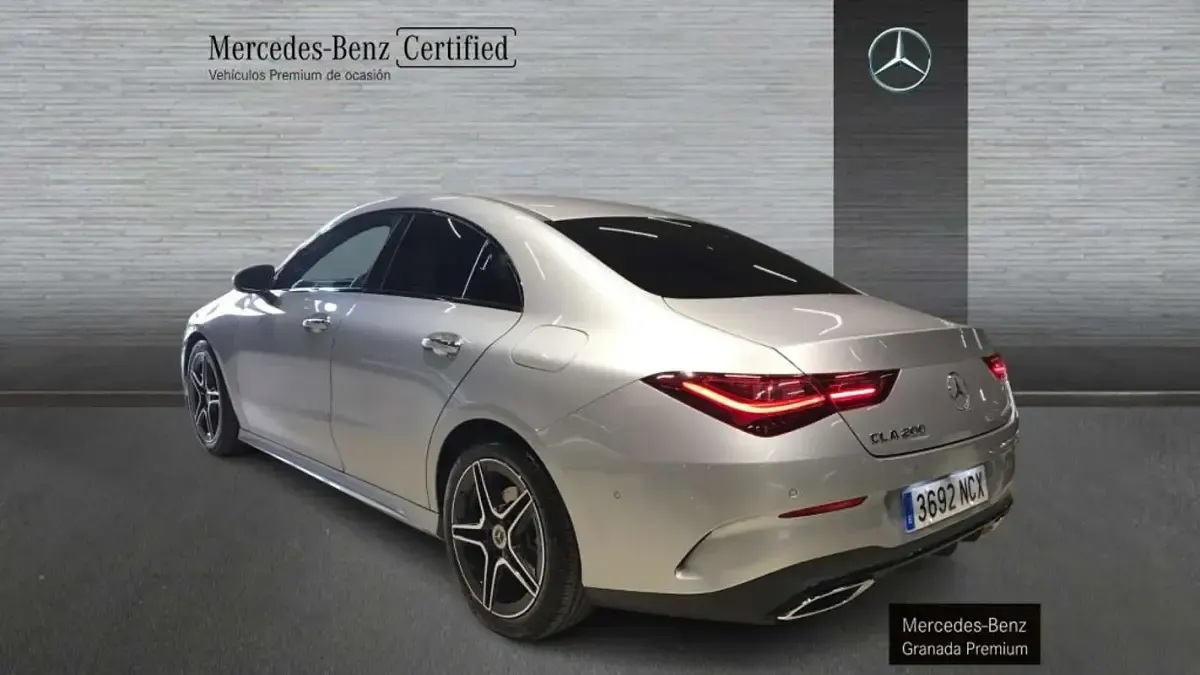 Usado Mercedes CLA200 163 CV (119 kW) 2025 Coupe