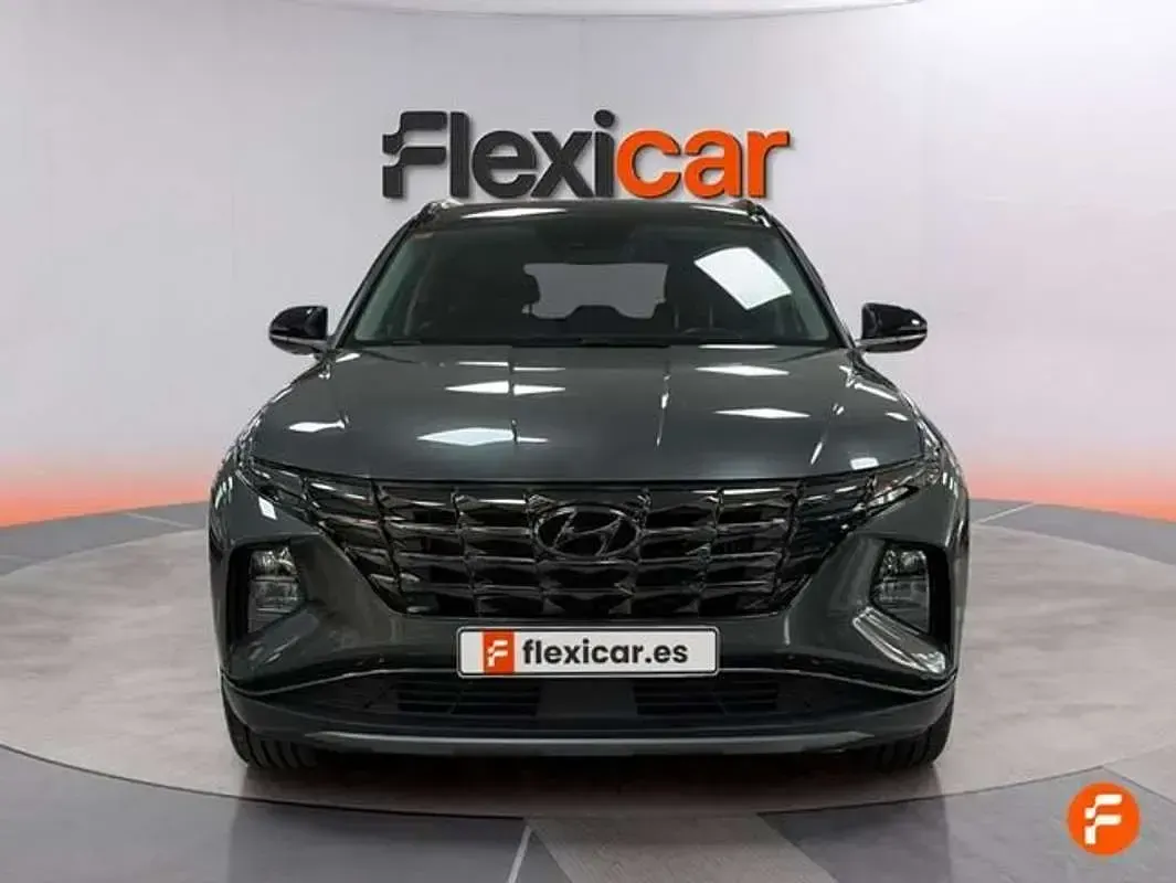 Usado Hyundai Tucson 230 CV (169 kW) 2021 Gris SUV