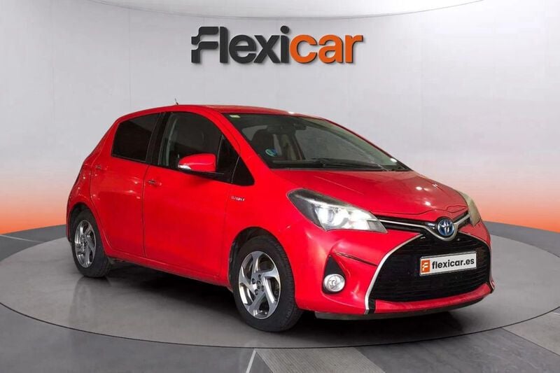 Rojo Usado 2016 Toyota Yaris Hybrid Advance Berlina | 10.190 € (Buen precio) - Imagen 1/4