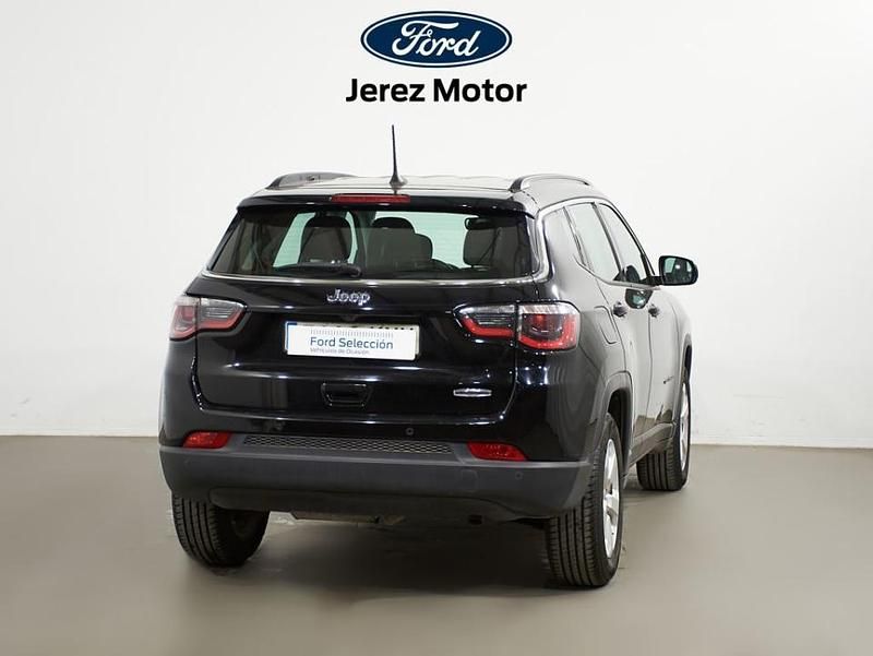 Usado Jeep Compass Night Eagle 120 CV (88 kW) 2018 Negro diamond SUV