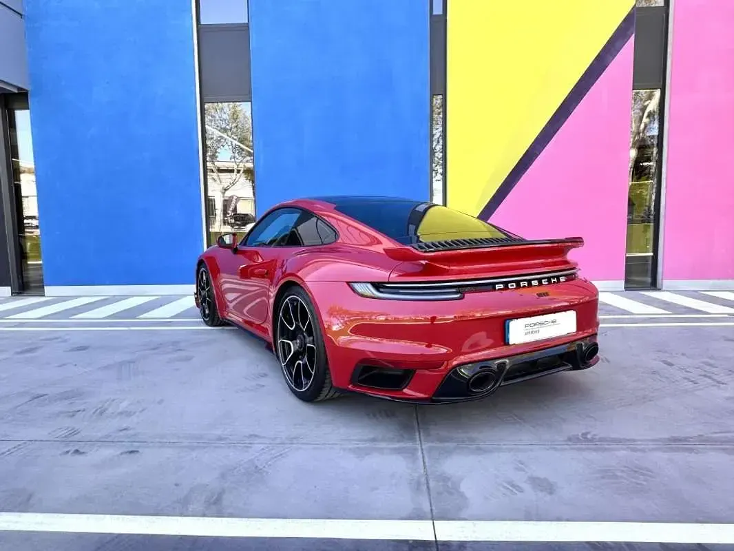 Usado Porsche 992 650 CV (478 kW) 2021 Rojo Coupe