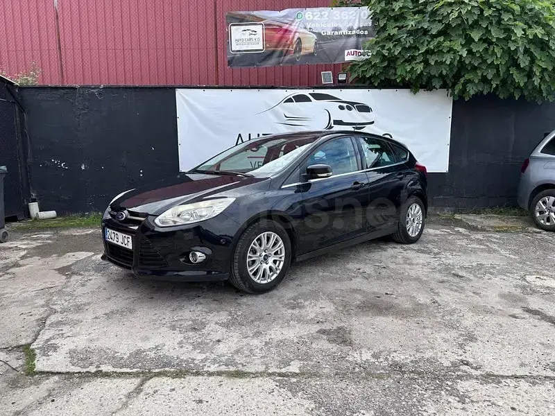Usado Ford Focus Titanium 125 CV (91 kW) 2015 Negro Berlina