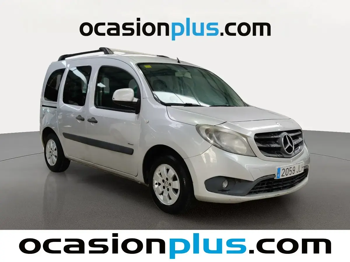 Usado Mercedes Citan 111 110 CV (80 kW) 2016 Gris plata Monovolumen