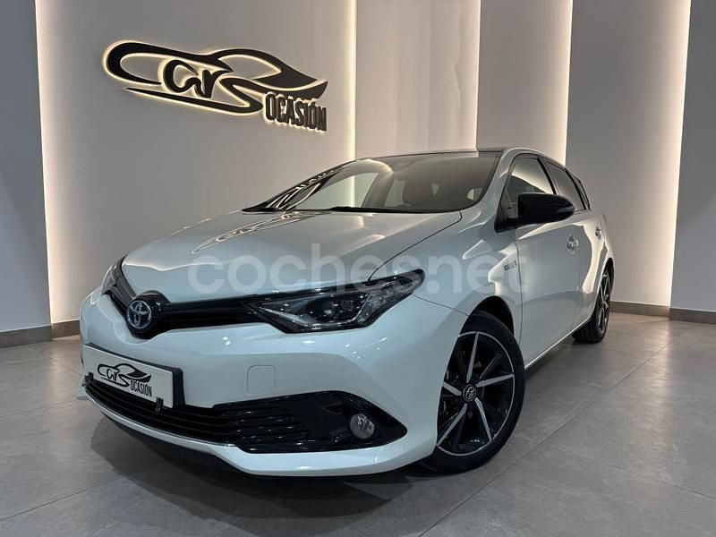 Blanco Usado 2017 Toyota Auris Hybrid Advance Berlina | 12.999 € (Precio justo) - Imagen 1/4