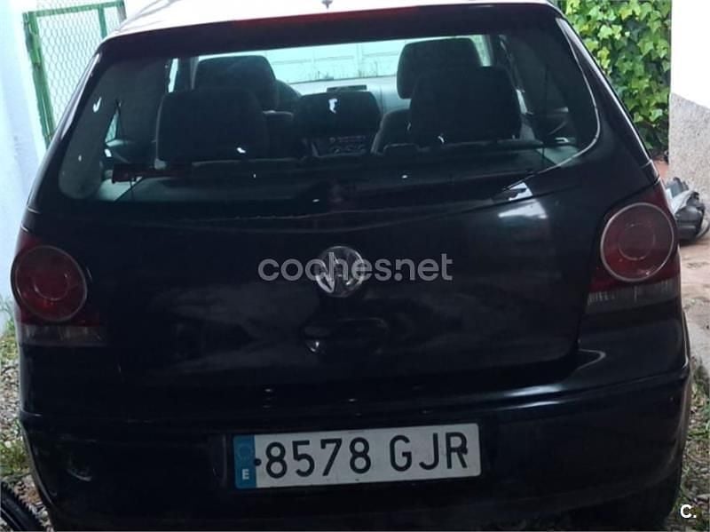 Usado VW Polo United 60 CV (44 kW) 2008 Negro Utilitario