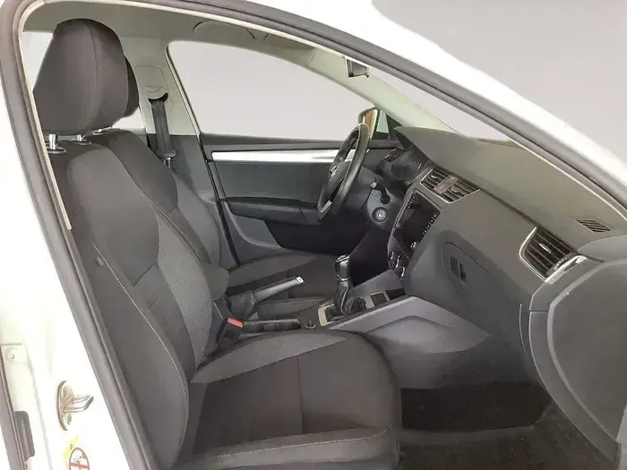 Brugt Skoda Octavia Ambition 115 HK (84 kW) 2018 Hvid Stationcar