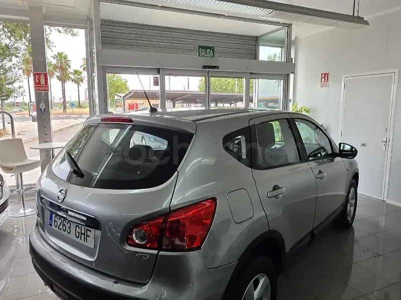 Usado Nissan Qashqai Tekna 150 CV (110 kW) 2008 Gris / plata SUV