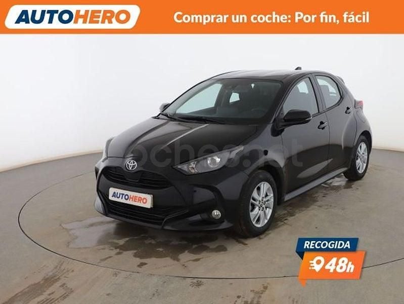 Usado Toyota Yaris Edition 125 CV (91 kW) 2022 Negro Berlina