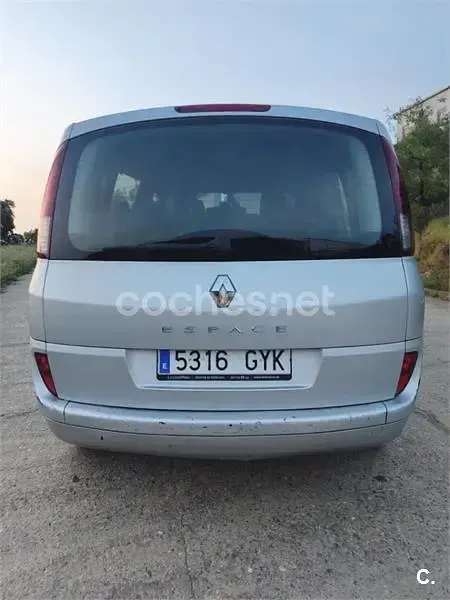 Usado Renault Espace 130 CV (95 kW) 2010 Gris / plata Monovolumen