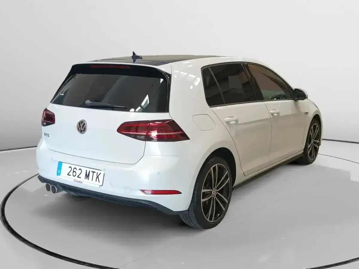 Usado VW Golf VII GTE 204 CV (150 kW) 2020 Blanco Berlina