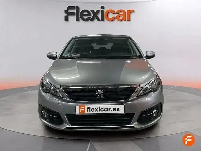 Usado Peugeot 308 Style 130 CV (95 kW) 2020 Gris Berlina