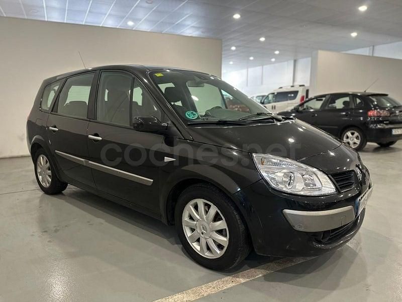 Usado Renault Grand Scénic II 110 CV (80 kW) 2008 Negro Monovolumen