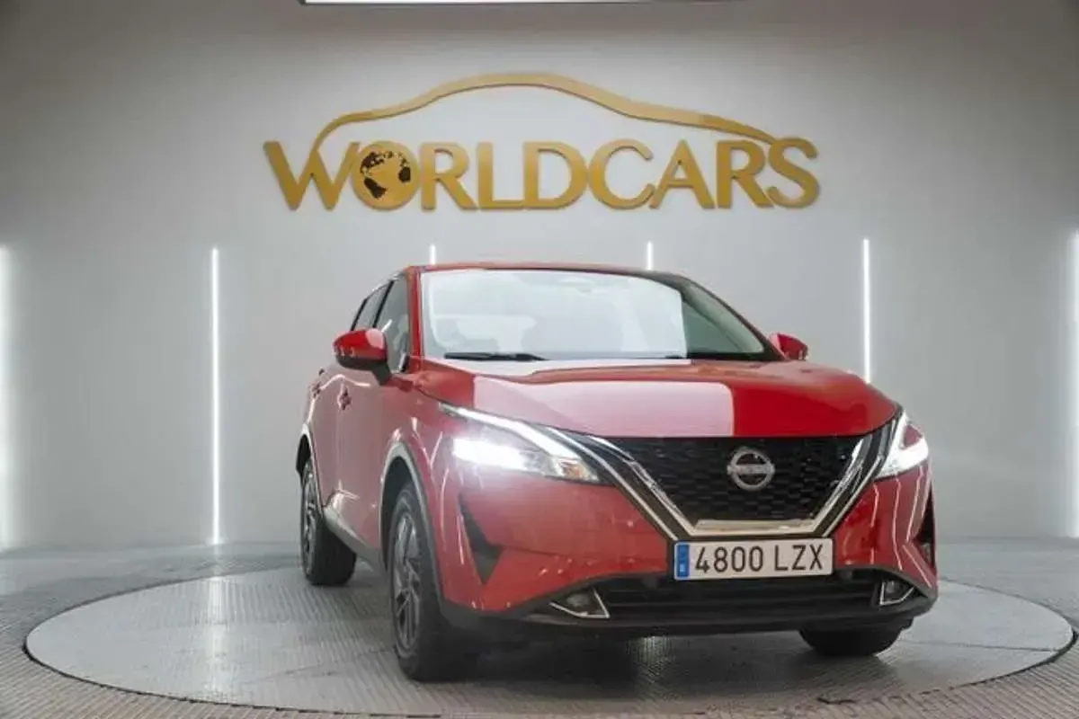 Usado Nissan Qashqai N-Connecta 140 CV (102 kW) 2022 Rojo SUV