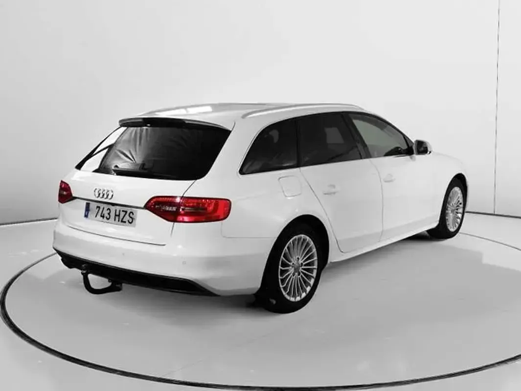Usado Audi A4 150 CV (110 kW) 2014 Blanco Familiar