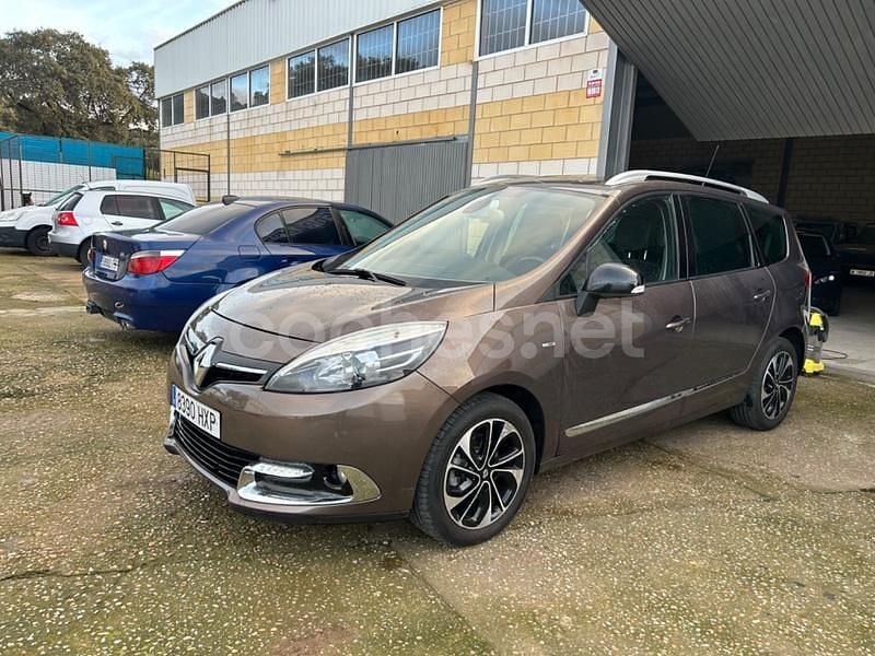 Usado Renault Grand Scénic III Bose Edition 130 CV (95 kW) 2014 Marrón Monovolumen