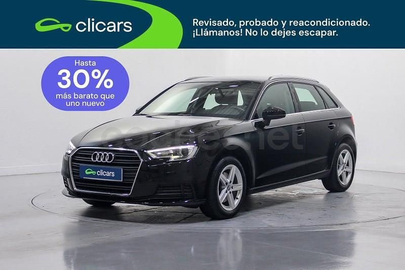 Usado Audi A3 Design 131 HP (96 kW) 2019 Preto Sedan
