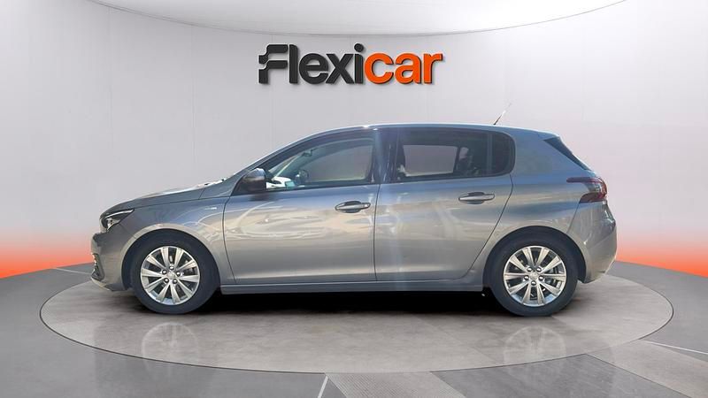 Usado Peugeot 308 Style 131 CV (96 kW) 2020 Gris Utilitario