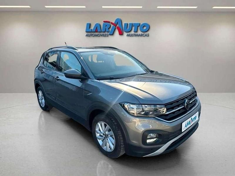 Usado VW T-Cross Advance 110 CV (80 kW) 2021 Gris SUV