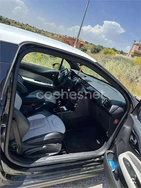 Usado Citroën DS3 92 CV (67 kW) 2013 Negro Berlina