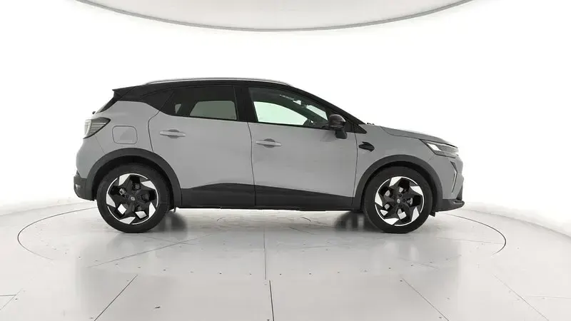 Usado Renault Captur Techno 101 CV (74 kW) 2025 Gris SUV